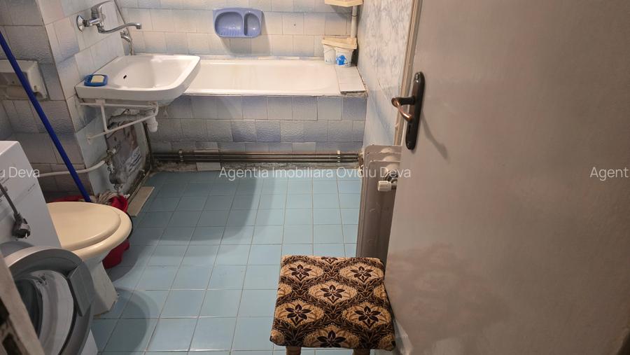 Vand apartament 2 camere decomandat in Deva, etaj 2, zona  Avram Iancu - 10