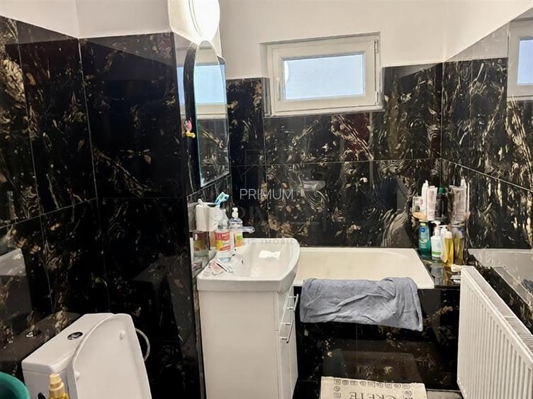 DAMBOVITA - 3 CAM - DECOMANDAT - 2 BAI - 2 BALCOANE - CENTRALA - ETJ.3 - 7