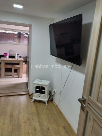 Casă compusa din 3 apartamente, P+E,  zona central - 13