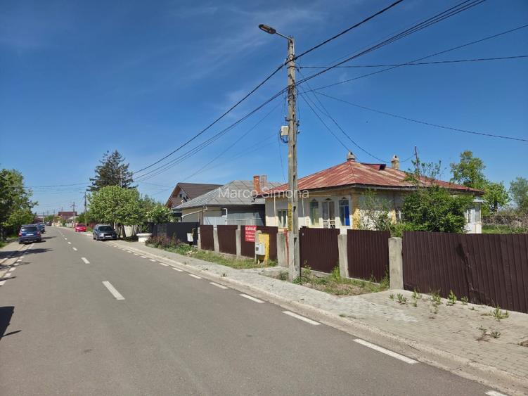 Casă bătrânească + teren intravilan total 3.000 mp - 3