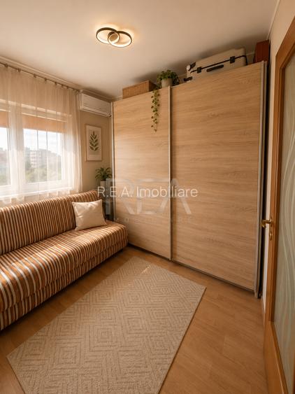 4 camere Vitan decomandat,centrală,inst. schimb.,parcare,an 1990,metrou, 93 - 7