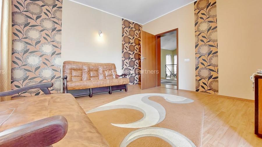 Suprafata Generoasa de teren - 11