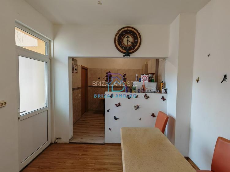 Calarasi, Hala Traian, casa stradal, Sp+P+E, sup. 207mp, teren 156mp - 15