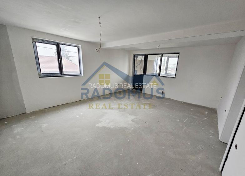 Vila Tătărani - 280 mp utili - 500 mp Teren - 8 Camere + 4 Băi - 13