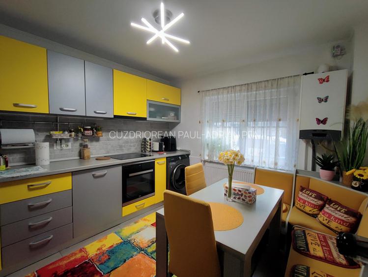 Apartament 3 camere mobilat de vanzare in zona CET - 8