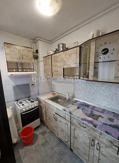 Garsoniera libera la vanzare zona Astra - Planete - 3