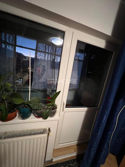 Apartament 3 camere decomandat Brasov - 9