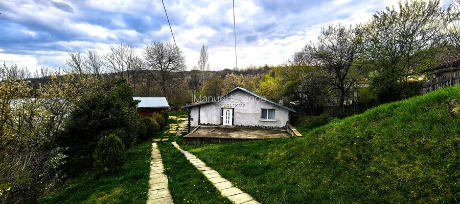 Casa Breaza 116Mp , teren 2500Mp ,zona de deal superba - 2