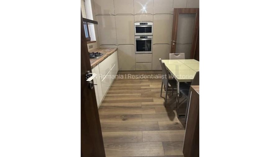 REV2004778 Vila 6 camere zona Baicului - Obor 280 mp - 3