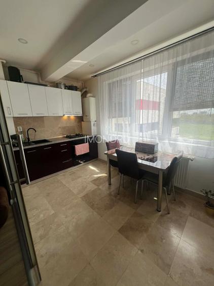 Vânzare apartament de 2 camere Drumul Taberei - 2