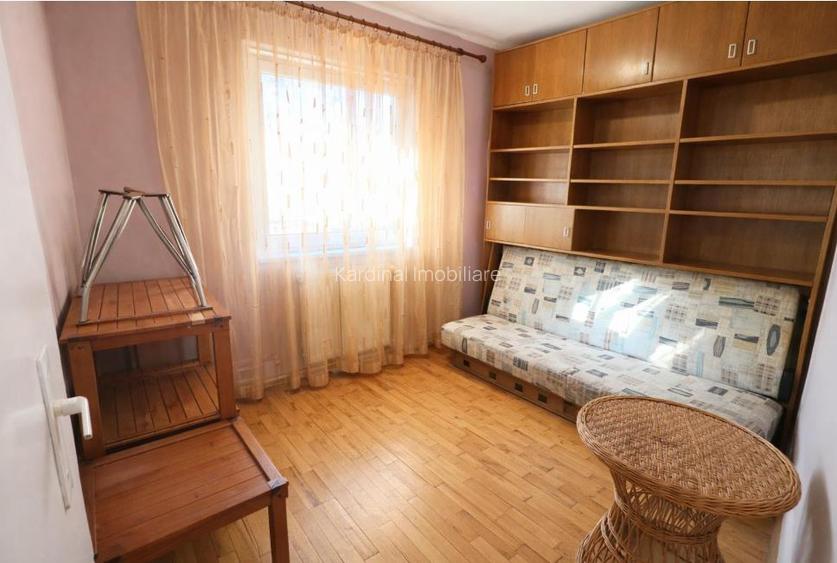 Apartament 4 camere etaj1, Carpaților, intrare Răcădău - 9