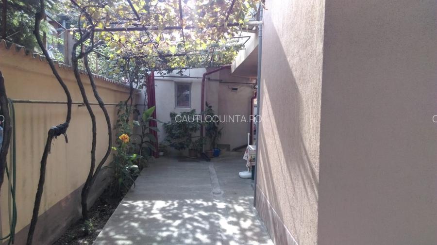 Vila 10 camere | Curte| Vitan | Metrou| Mihai Bravu 10' - 4