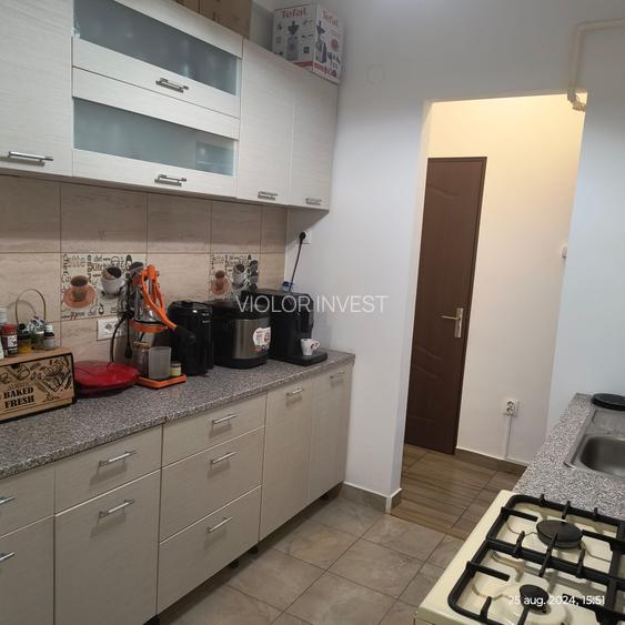 Mosilor, Central, apart 3 cam et 3 - 9