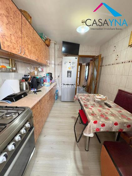 Apartament 3 camere decomandate - 64mp + balcon 8mp - Strada Milcov! - 4