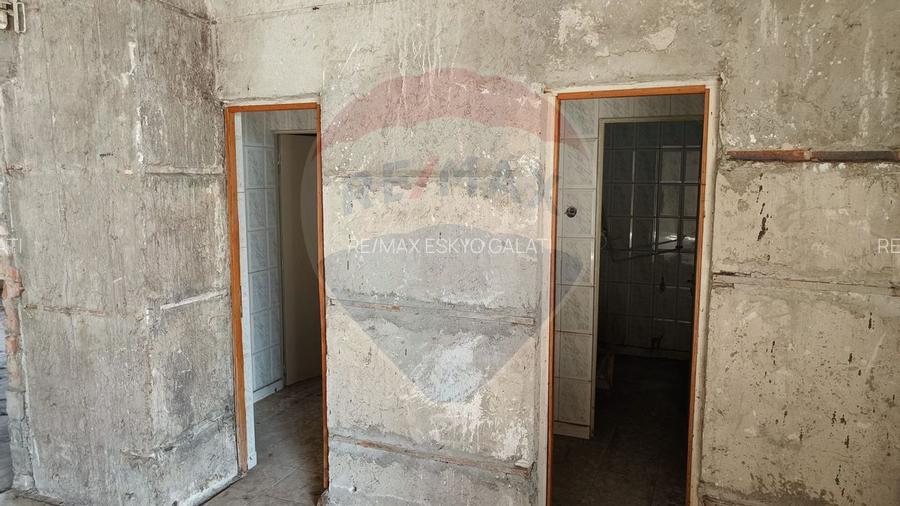 Cladire/Spatiu comercial central de vanzare  in Galati - 16