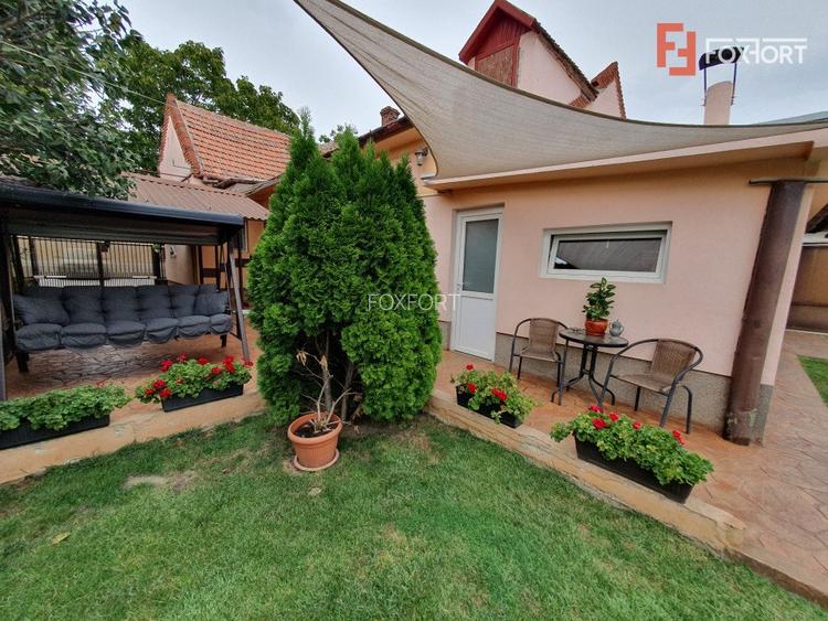 Oportunitate de investitie: 2 case total 8 camere si SAD - Freidorf - 40