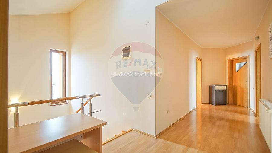 Casă spațioasă și elegantă, teren 1547 mp în Stupini – Comision 0 - 17