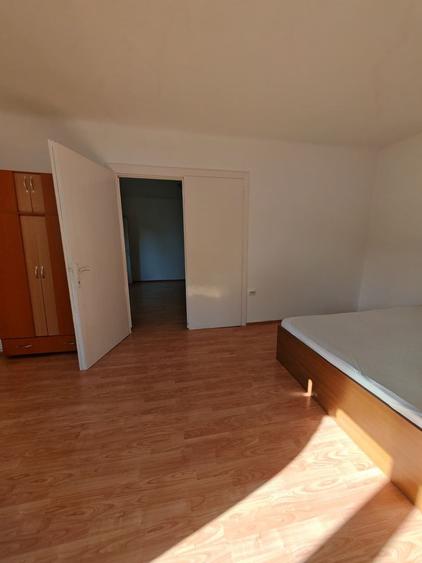 Apartament 2 camere/birou in casa