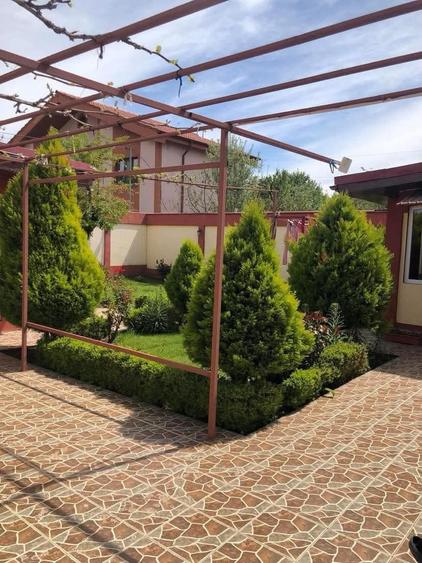 Casa la sol navodari