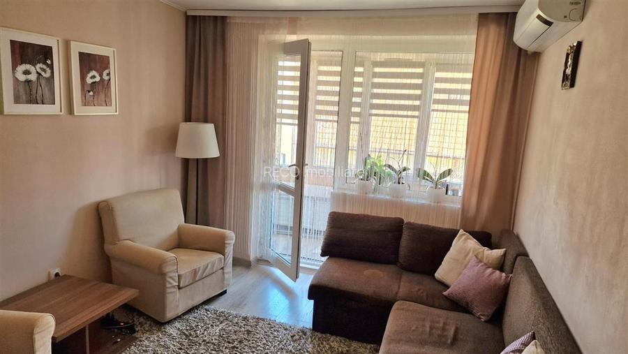 RECO Apartament 3 camere zona centrala - 2