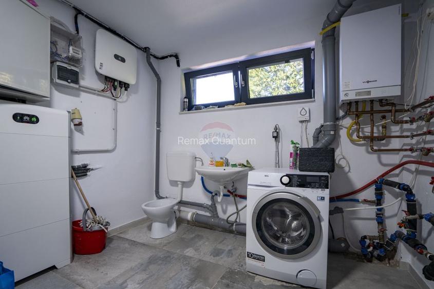 Casă / Vilă cu 5 camere de vânzare în zona Dealuri Oradea - 47