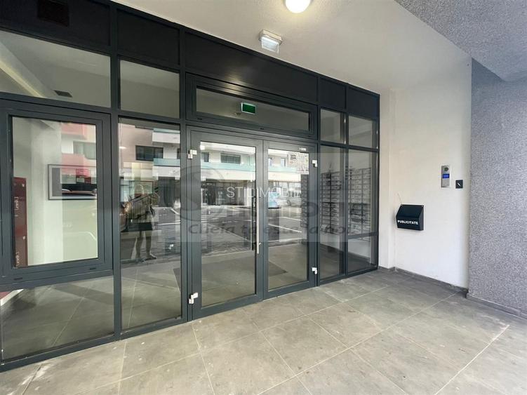 1 CAM COMISION 50 % (225 EURO) ,CENTRU, PARCARE,UNIREA TOWERS - 10