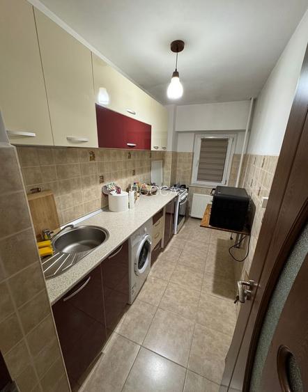 Garsonieră spațioasă, decomandată, 5 min Mall Vitan, etaj 2/8, balcon, metrou - 3