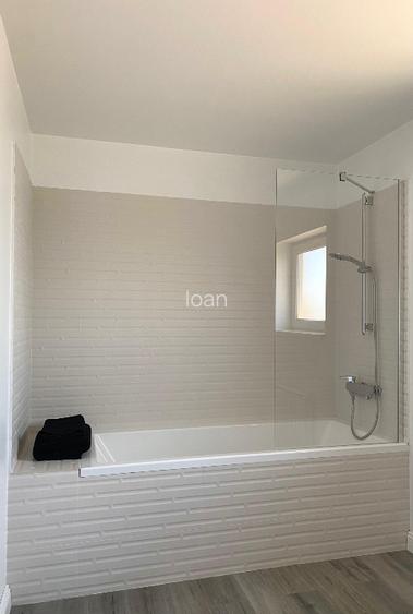 Proprietate pe stradă privatǎ, complet mobilată, curte matură, terasă  - 10