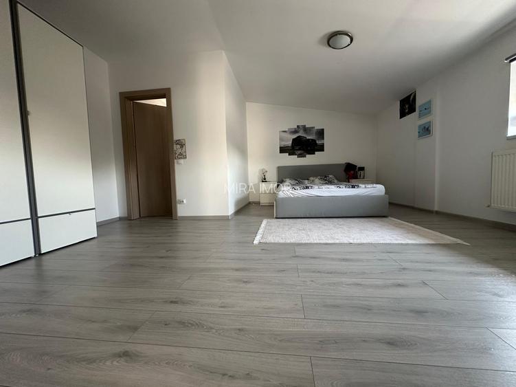 Vilă individuală  | 5 camere | 4 dormitoare cu băi proprii | Garaj | - 6