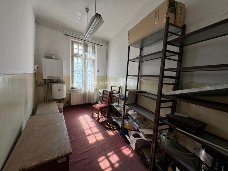 Casa boiereasca Ultracentrala, cu potential comercial deosebit! - 18