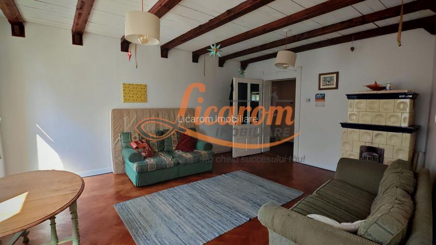 CASA SASEASCA comuna VULCAN,zona foarte buna,teren 3000 mp - 7