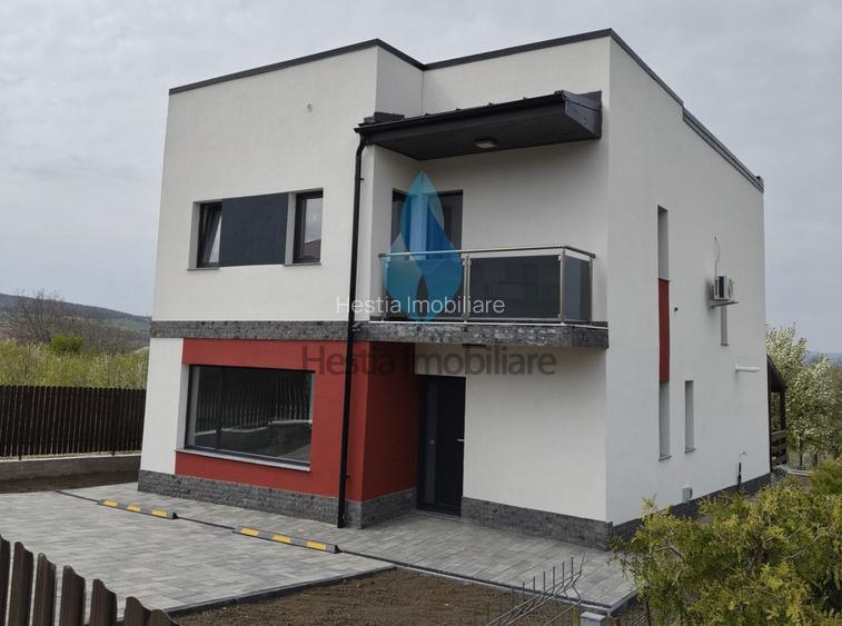 Vila noua cu patru camere, P+E, Barnova-Iasi. - 2