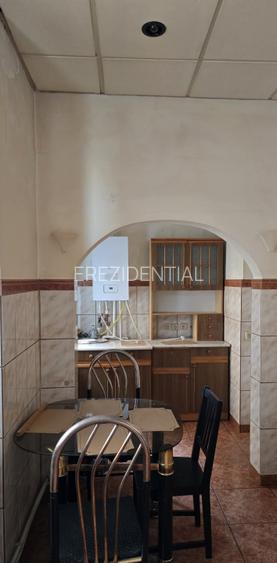 Apartament 3 camere- decomandat-zona Calea Calarasilor / Hala Traian - 8