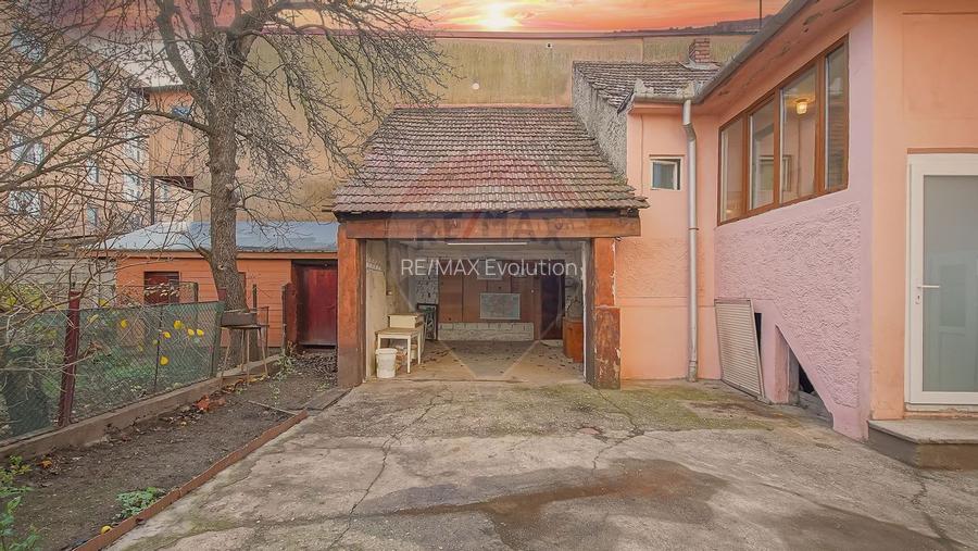 COMISION 0 Casă cu potențial excelent, teren 446 mp, Strada Fanionului - 4