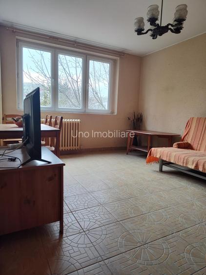 APARATORII PATRIEI  VANZARE 3 CAMERE  APARTAMENT - 2