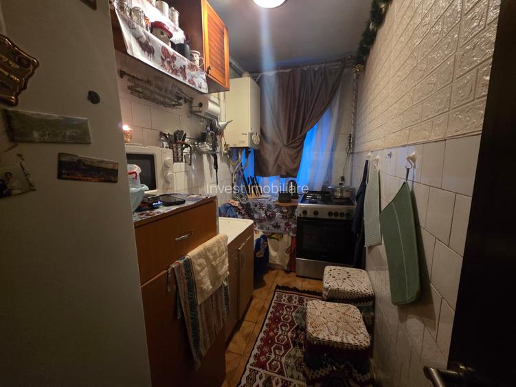 Vanzare-Apartament 3 camere-etajul 2-Alexandru cel Bun - 6