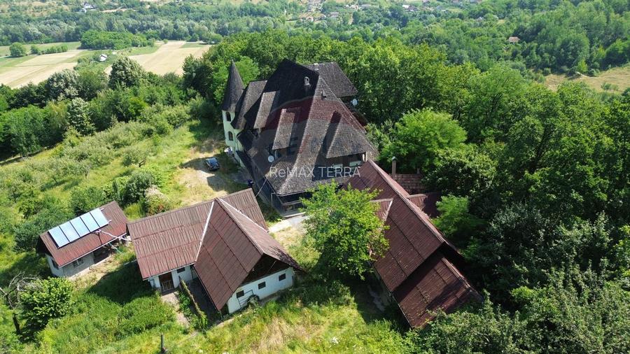 CASTEL DE VANZARE IN MARAMURES - 10