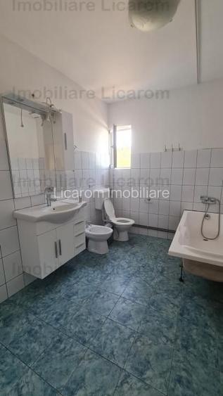 Proprietate in Cristian cu trei constructii+o fundatie,450000euro - 26