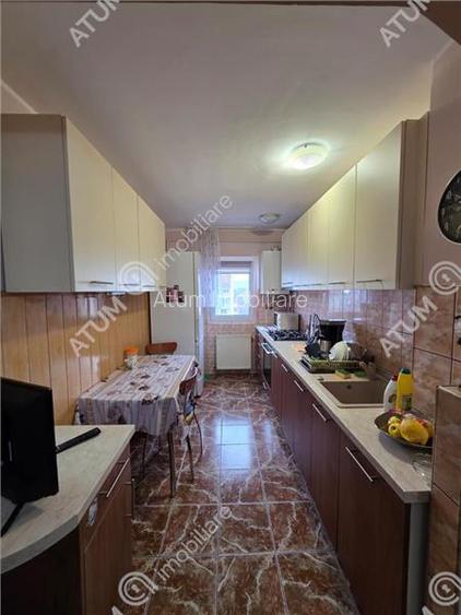 Apartament cu 3 camere decomandate 2 balcoane zona Terezian Sibiu - 5