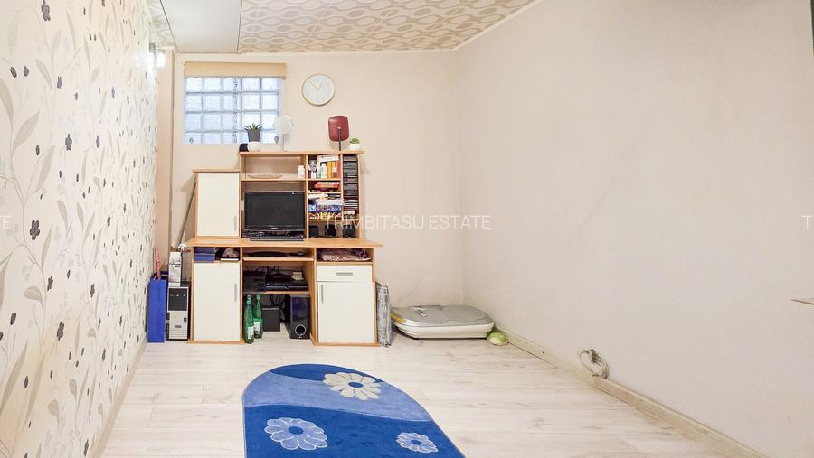 Casă de vânzare 2 camere  Mansarda + Pivnița - Belvedere - 2