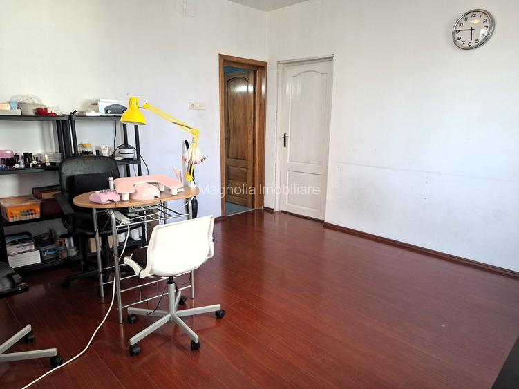 Vilă cu 10 camere, destinație rezidențială / birouri / centru - comision 0%! - 11