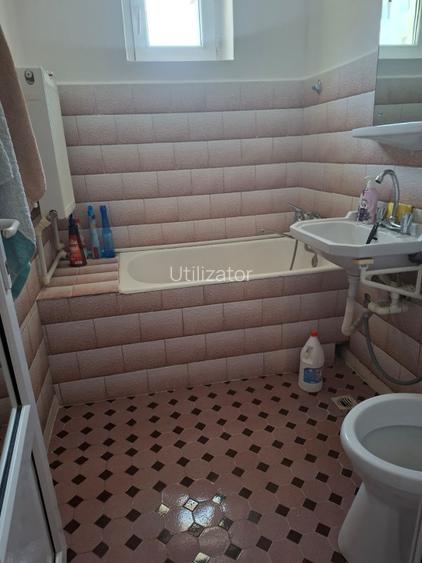 Închiriez apartament 2 camere  - 5
