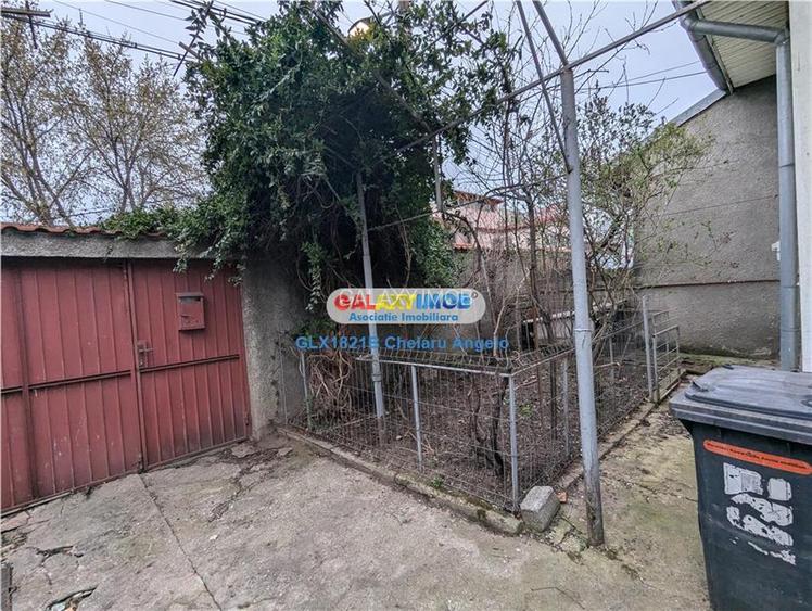 Rahova-Margeanului casa 100 mp, teren 315 mp,deschidere 13,5 ml,garaj - 4