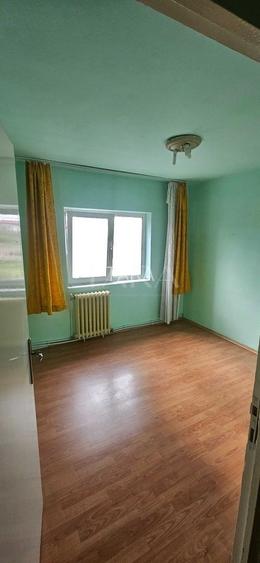 Apartament cu 4 camere,  zona Dambul Rotund - 5