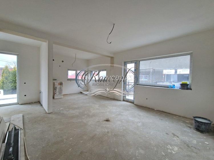 Apartament spatios cu gradina in Vila - 13