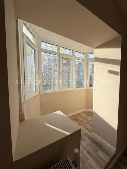 5 Min Metrou Aparatorii Patriei | Apartament 3 camere decomandat - 8