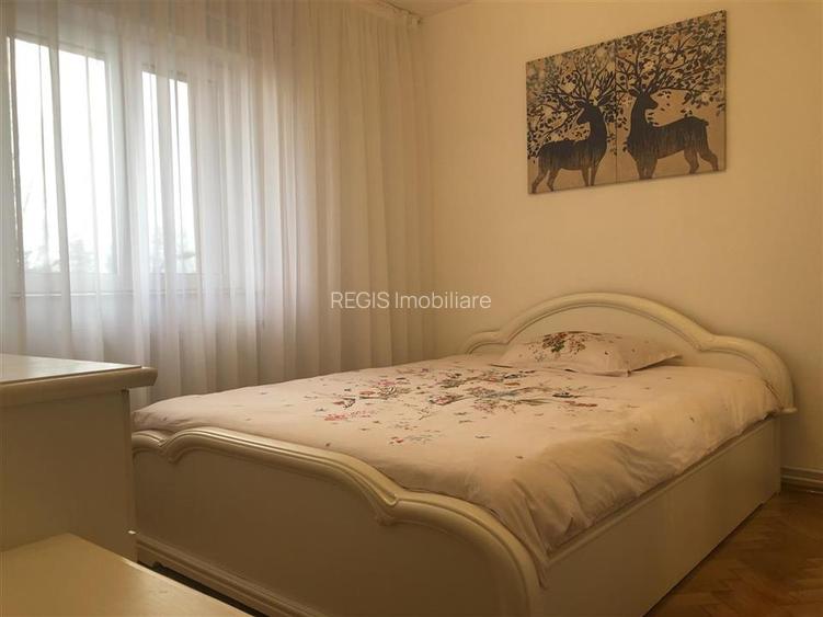 Apartament  4  Camere Centru, 2 locuri parcare in bloc tip vila - 3