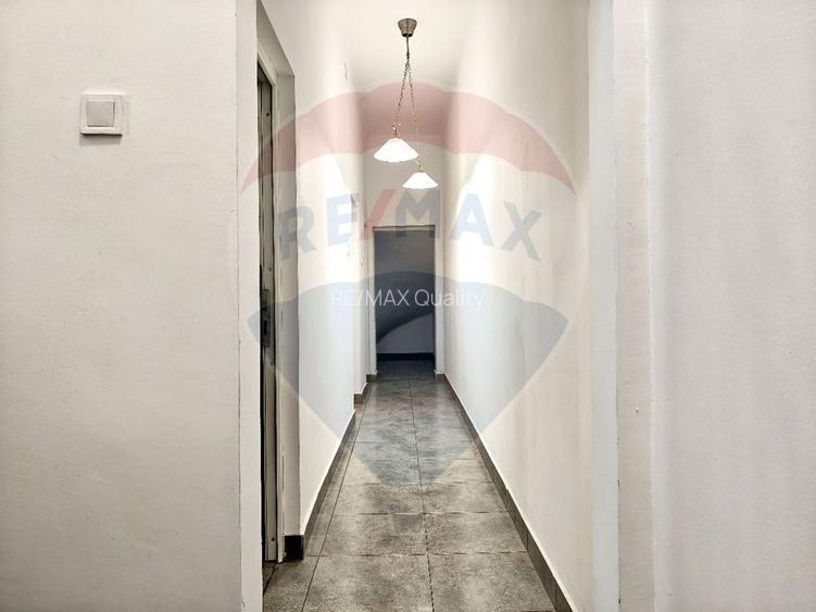 Casă / Vilă cu 6 camere de închiriat în zona Dacia - 4