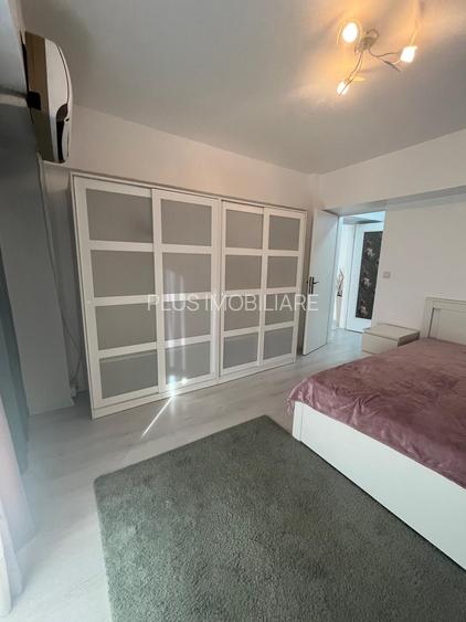 Apartament 4 camere foarte spațios 130mp utili+3 balcoane în zona Unirii - 9