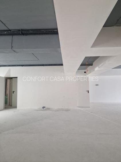 Spatiu comercial/birouri - Sos. Oltenitei - 195 mp -bloc nou - centrala termica - 10